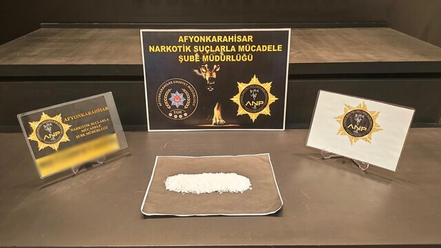 Afyonkarahisar'da uyuşturucu operasyonunda 3 şüpheli tutuklandı