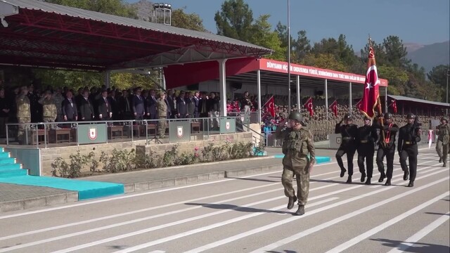15. Piyade Eğitim Tugayı'nda sancak teslim töreni