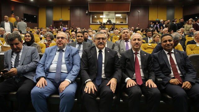 AK Parti Genel Başkan Yardımcısı Yayman, Hatay'da konferansta konuştu:
