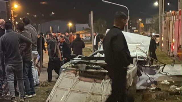 Van'da tır ile otomobil çarpıştı: 1 ölü, 4 yaralı