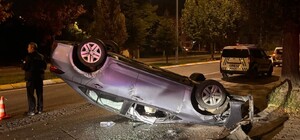 Erzincan’da otomobil devrildi: 1 yaralı