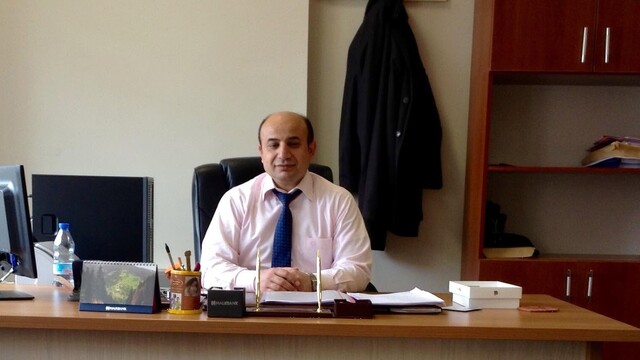 Erzincan'da adliye personeli çatıdan düşerek hayatını kaybetti