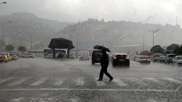 Erzincan için sağanak yağış ve kuvvetli rüzgar uyarısı