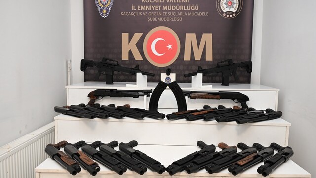 Kocaeli'de silah kaçakçılığı operasyonunda 2 şüpheli yakalandı