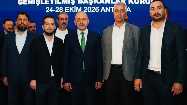 Başkan Aküzüm "Sağlık emekçilerimizin sesi olmaya devam edeceğiz"