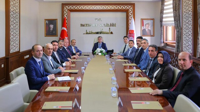 Bayburt'ta istihdamı artıracak çalışmalar toplantıda görüşüldü