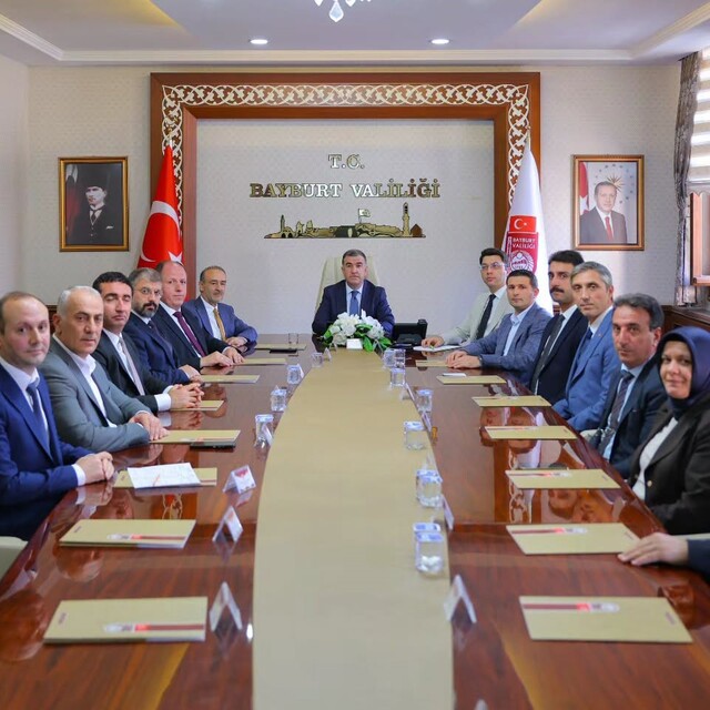Bayburt'ta istihdamı artıracak çalışmalar toplantıda görüşüldü