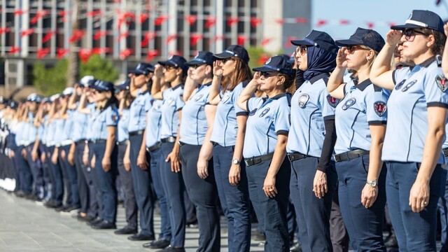 İzmir Büyükşehir Belediyesi 90 zabıta memuru alacak