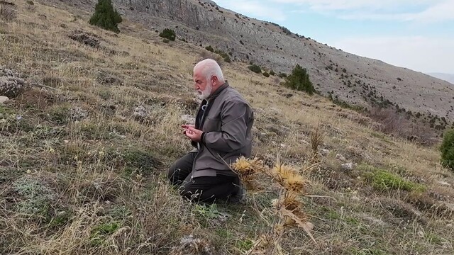 Yıllar önceki nasihati unutmadı, 2 bin 270 rakımda ezan okuyup namaz kıldı