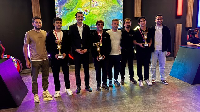 GKV Özel Liseleri öğrencilerinden dijital sporlarda büyük başarı