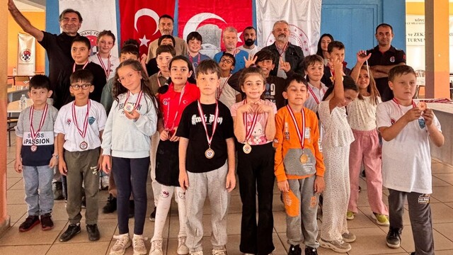 Köyceğiz'de Cumhuriyet coşkusu satrançla buluştu