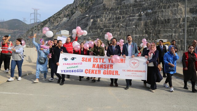 Deriner Barajı'ndan meme kanserinde erken teşhise dikkat çektiler