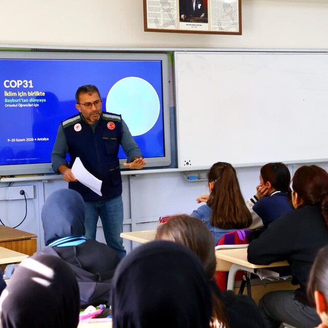 Bayburt'un ilçelerinde iklim değişikliği eğitimleri sürüyor