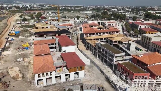 Haraparası'nda iş yerlerinin inşa çalışmaları sürüyor