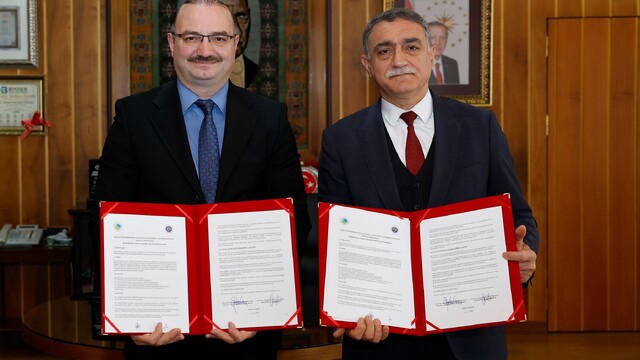 Atatürk Üniversitesi ile Kırşehir Ahi Evran Üniversitesi Arasında BÖGEP iş birliği protokolü imzalandı