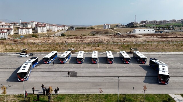 Elazığ Belediyesi araç filosunu güçlendirdi