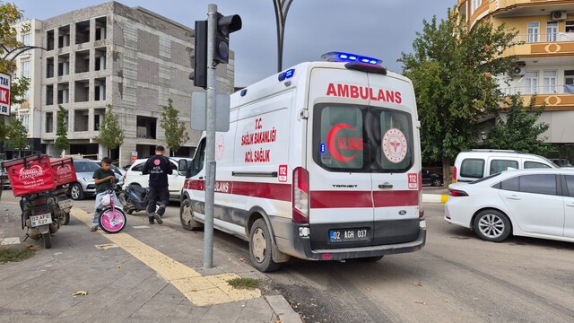 Devrilen motosikletin sürücüsü yaralandı
