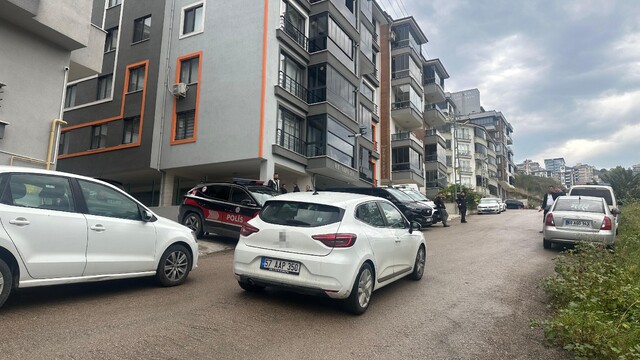Sinop'ta polis memuru evinde ölü bulundu