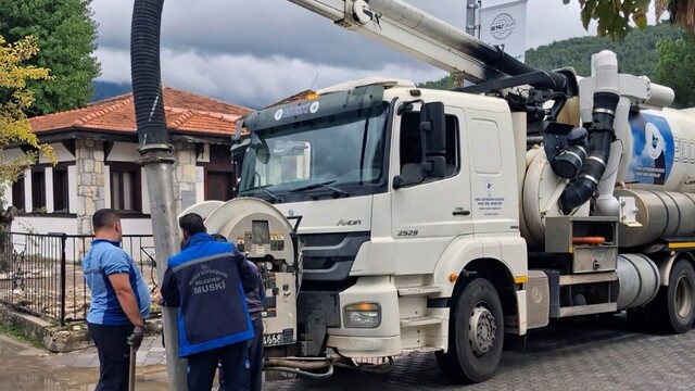 Muğla'da yağış mesaisi: 20 su baskınına müdahale edildi