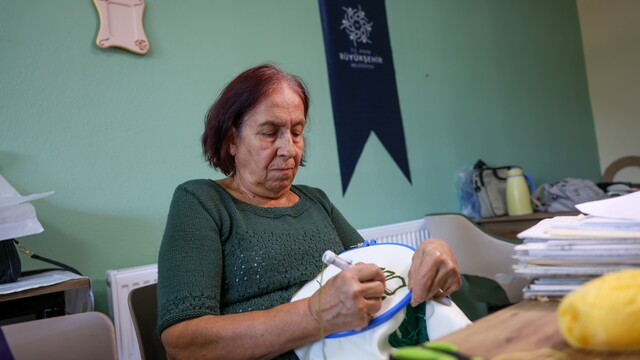 Aydın Büyükşehir Belediyesi Kadın Yaşam Atölyesi'nde eğitimler sürüyor