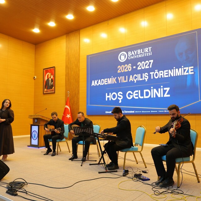 Bayburt Üniversitesinde 2026-2027 akademik yılı açılış töreni düzenlendi