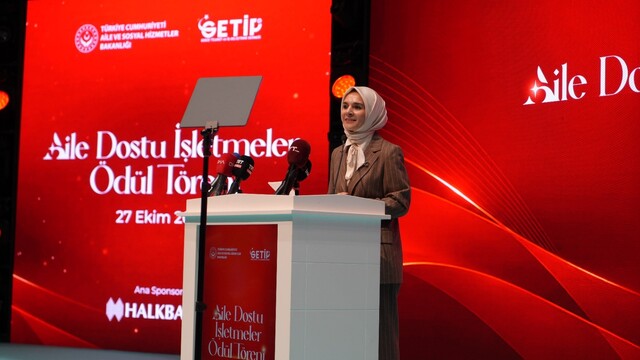 Bakan Göktaş: "Aileyi güçlendirmek için tüm alanlar aile dostu olmalı"