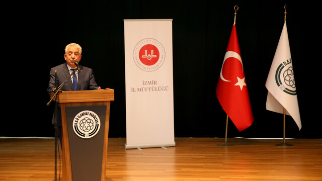 İzmir'de aile ve çocuk konulu çalıştay düzenlendi