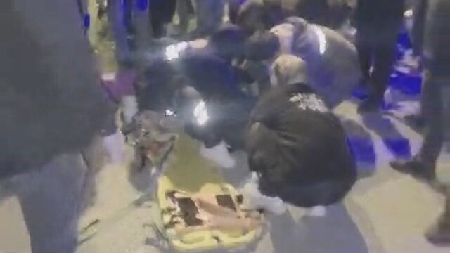 Elazığ'da kamyonun yayaya çarpma anı araç kamerasında