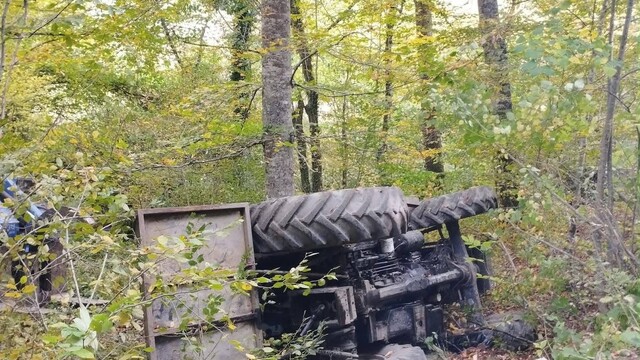 Traktörün altında kalan sürücü hayatını kaybetti