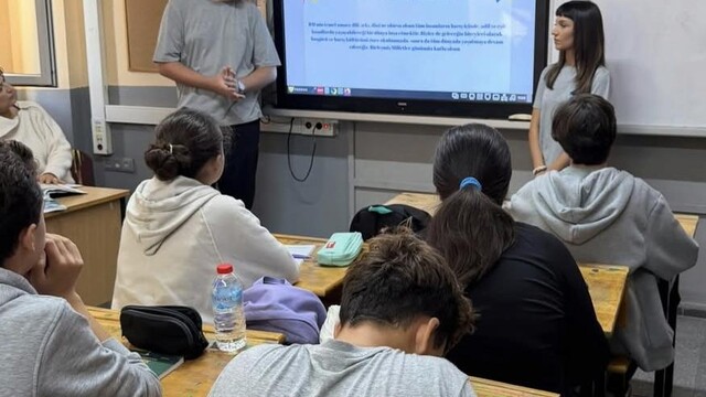 Datça'da Lise Öğrencileri "Birleşmiş Milletler Günü" etkinliği düzenledi