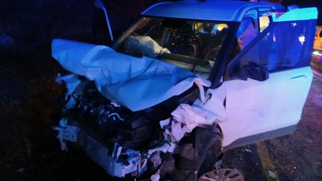 Mardin'de otomobil ile hafif ticari araç çarpıştı 1 kişi öldü, 3 kişi yaralandı