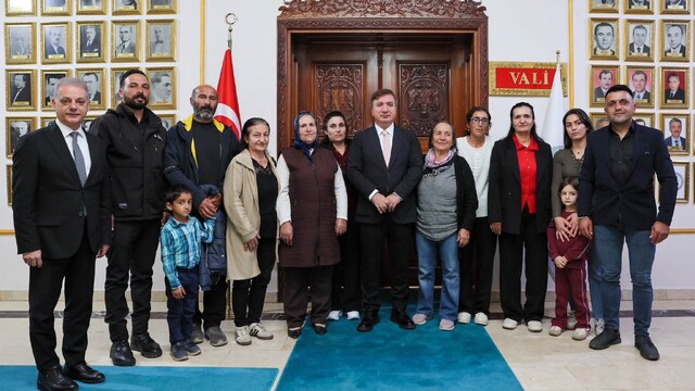 Vali Aydoğdu, Kureyşli Sarıkaya köyü sakinlerini ağırladı