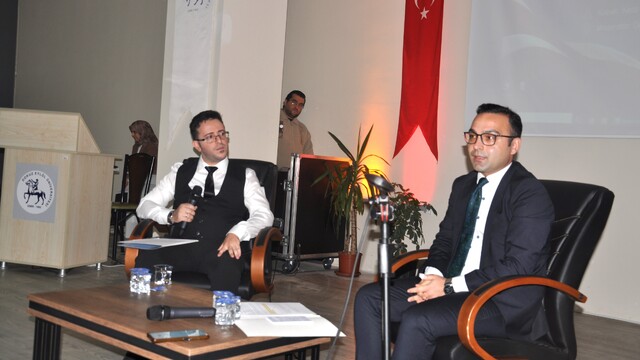 Kiraz Kaymakamı Erdoğan, DEÜ öğrencileriyle bir araya geldi