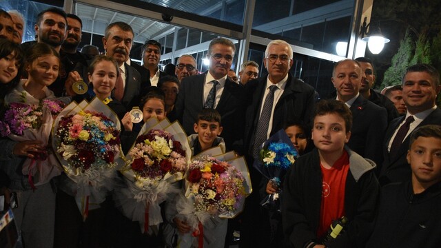 Erzurum şampiyonları bağrına bastı