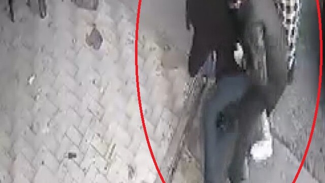 3 kişinin yaralandığı oto tamirhanesindeki silahlı kavga kamerada