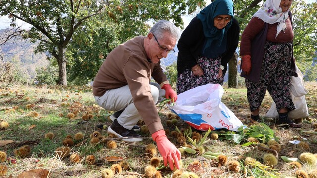 Erzurum'da polisler ilkokul öğrencilerine trafik eğitimi verdi