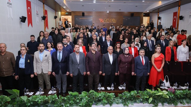 AOSB'de "Cumhuriyetin İlk Yıllarında Adana ve Sanayi" etkinliği
AOSB'de Cumhuriyet coşkusu: Adana'nın sanayi tarihi anlatıldı