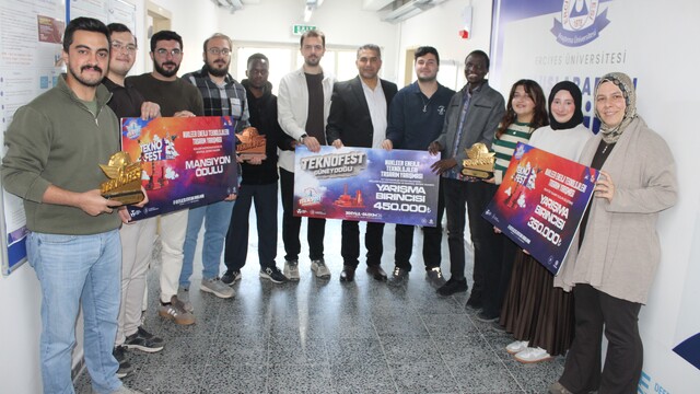 ERÜ'den savunma sanayisine yerli radyasyon dedektörleri
ERÜ Fizik Bölümü Nükleer Fizik Anabilim Dalı Öğretim Üyesi Doç. Dr. Emrah Tıraş:
"Dedektörlerimizden birinin ulusal patenti onaylandı, uluslararası patent başvurumuz ise değerlendirme aşamasında"