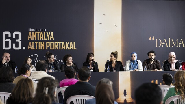 Altın Portakal'da iki film daha seyirciyle buluştu