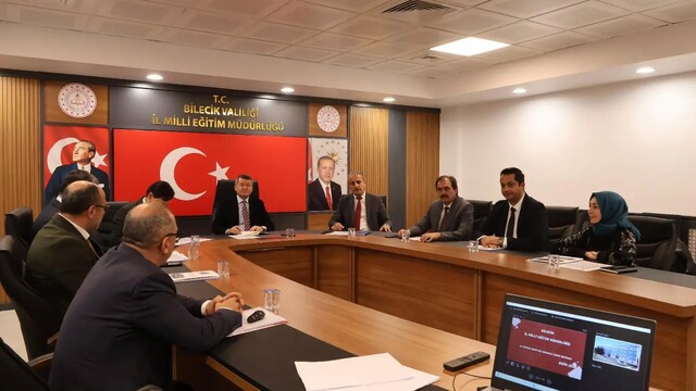 Öğrenci başarısını artırmak için eğitim çalışmaları masaya yatırıldı