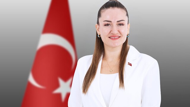 Antalya Büyükşehir Belediyesi Başkan Vekili Özdemir'den Cumhuriyet Bayramı mesajı