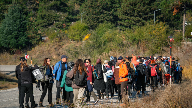 Domaniç Dağları'nda doğa yürüyüşü yapıldı