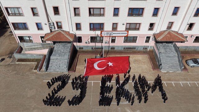 Siverek'te 29 Ekim'e özel koreografi gösterisi