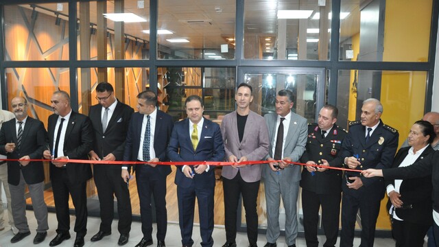 Silifke'de okuma salonu törenle açıldı