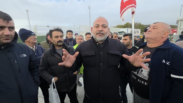 Kapıkule ve Hamzabeyli'de tır şoförleri yaşadıkları mağduriyeti anlattı: "Biz turist değiliz"