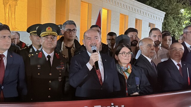 Osmaniye'de Cumhuriyet'in 103. yılı 103 metrelik Türk bayrağıyla kutlandı