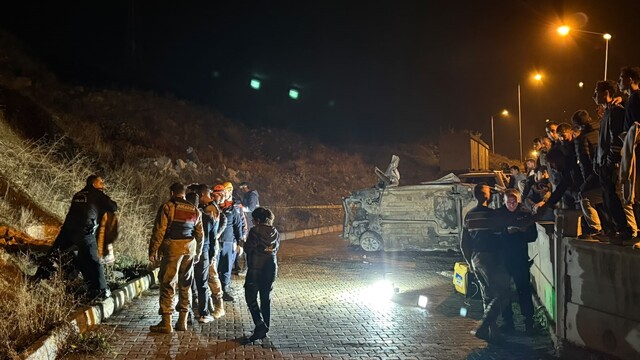 Erzurum'da otomobil şarampole yuvarlandı: 1 ölü, 3 yaralı