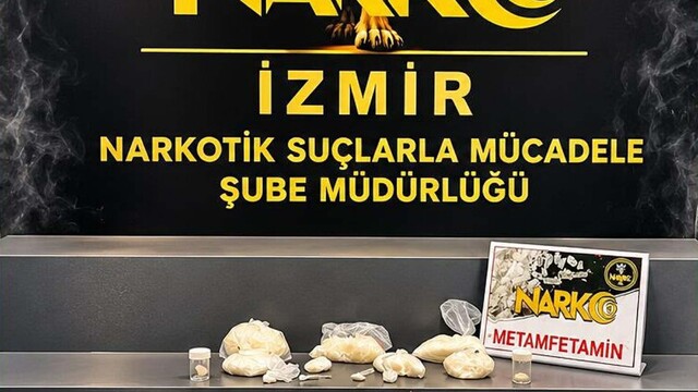 İzmir'de uyuşturucu operasyonunda 3 tutuklama
