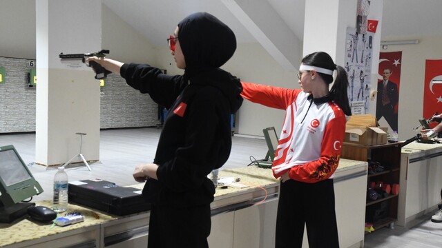 Eskişehir'de Cumhuriyet Bayramı spor ve sanat etkinlikleriyle kutlandı