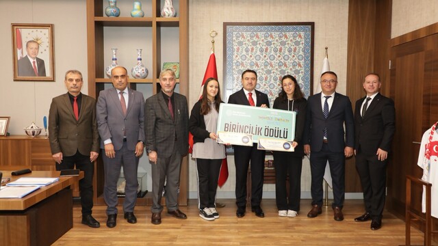 Kütahyalı öğrenciler 362 proje arasından Türkiye birincisi oldu